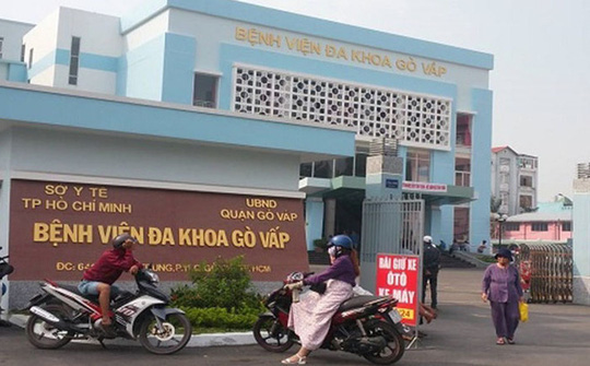 C&aacute;ch chức Gi&aacute;m đốc Bệnh viện G&ograve; Vấp bị tố đầu cơ khẩu trang - Ảnh 1.