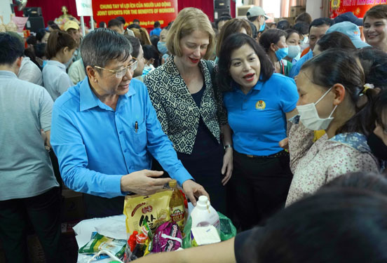 Hà Nội: Khai trương siêu thị 0 đồng phục vụ công nhân - Ảnh 1.