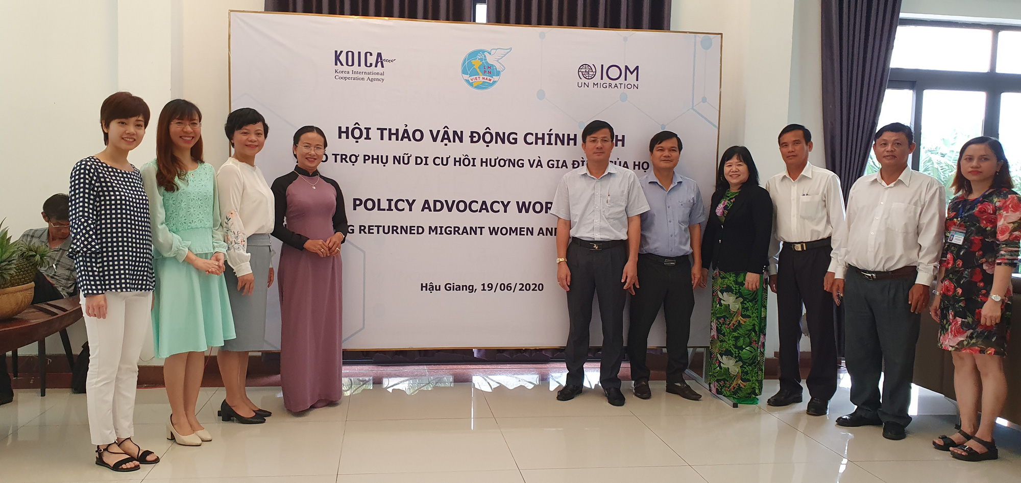 Tạo điều kiện cho phụ nữ lấy chồng nước ngoài hồi hương