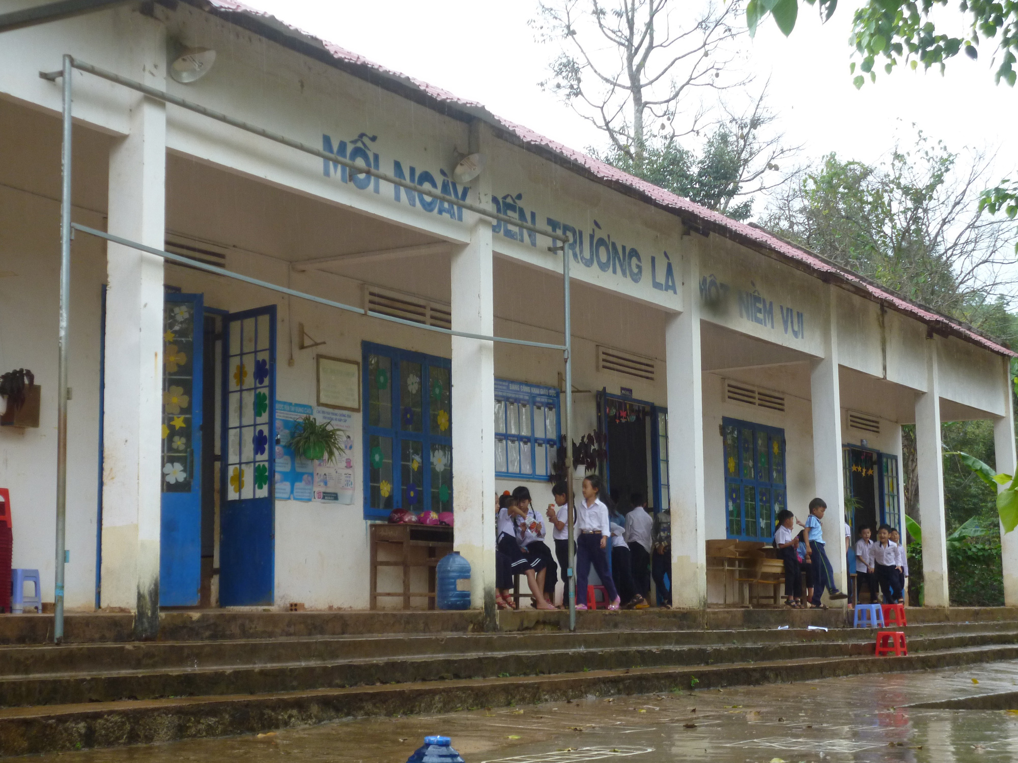 Đa Mi gần mà xa