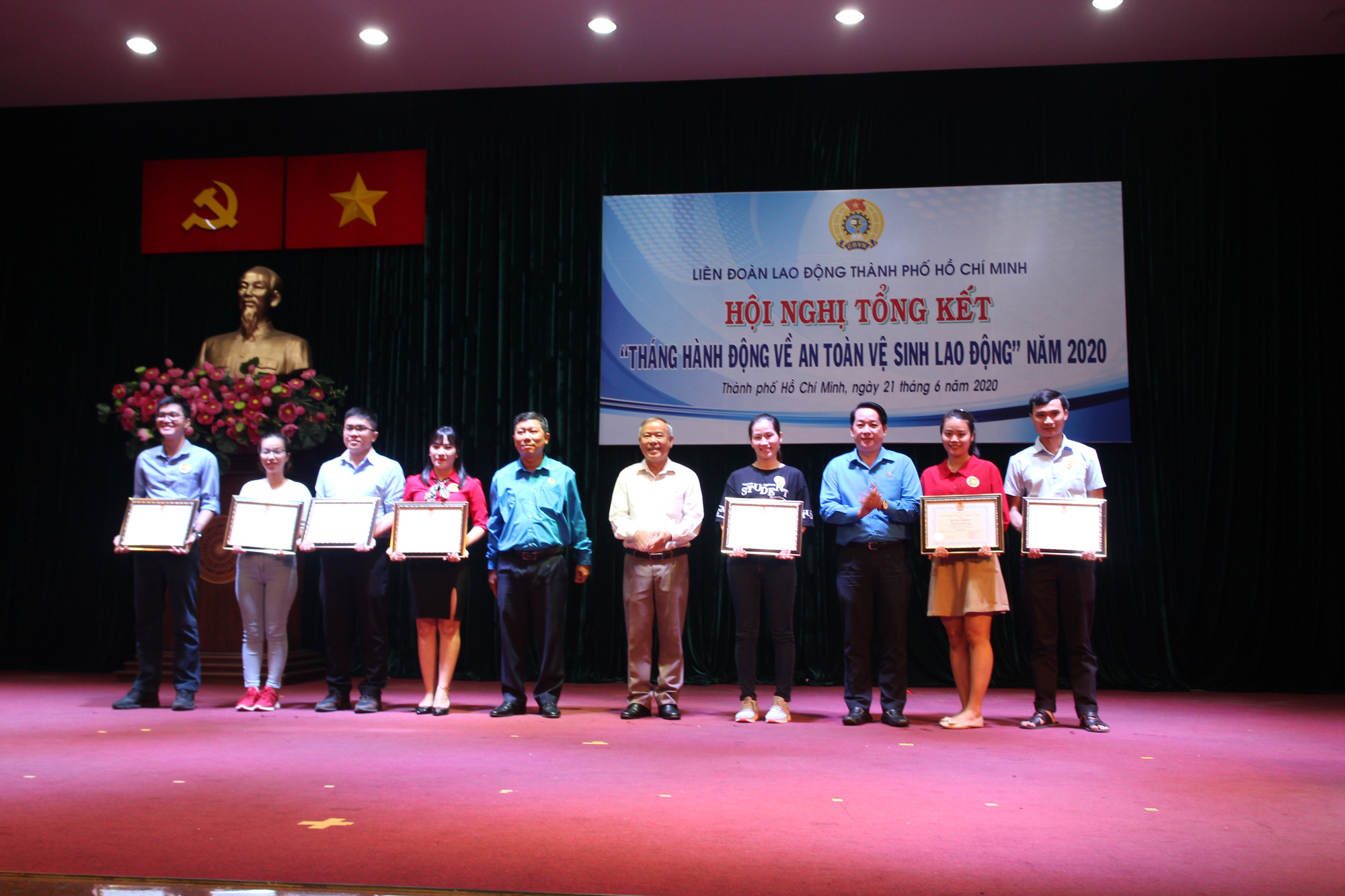 Cải thiện điều kiện lao động tại nơi l&agrave;m việc - Ảnh 6.