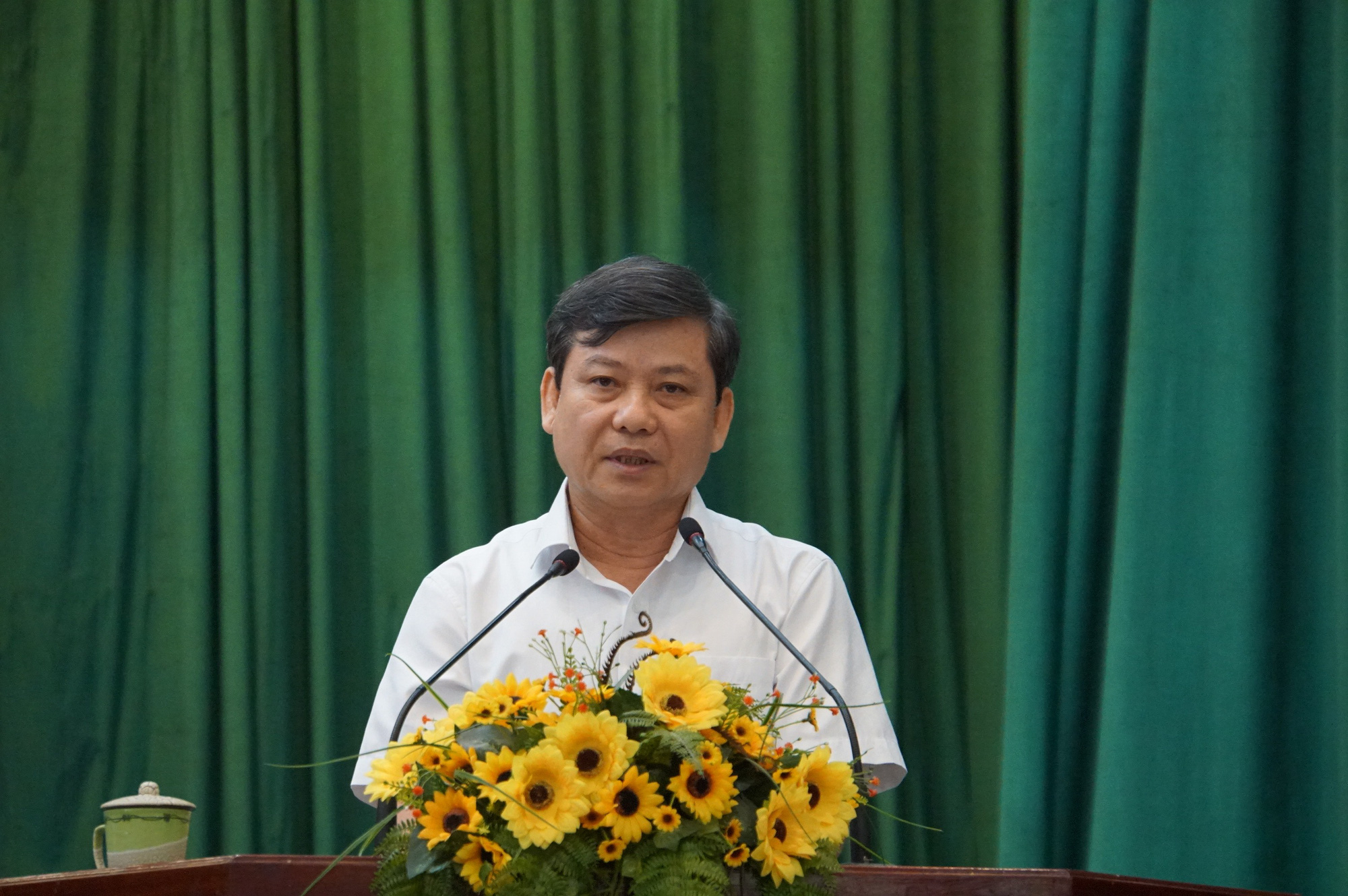 Cử tri chất vấn Viện trưởng VKSND Tối cao về vụ &aacute;n Hồ Duy Hải - Ảnh 2.