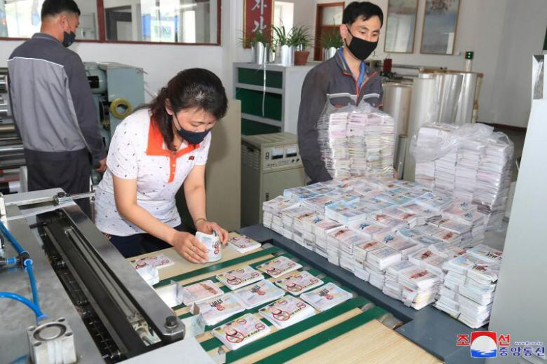 Triều Ti&ecirc;n điều qu&acirc;n tới bi&ecirc;n giới, sẵn s&agrave;ng &ldquo;cuộc chiến truyền đơn&rdquo; - Ảnh 2.