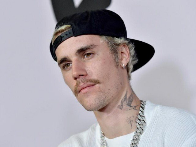 Justin Bieber bác bỏ cáo buộc cưỡng dâm
