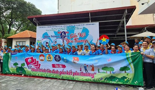 Gắn kết hạnh phúc gia đình