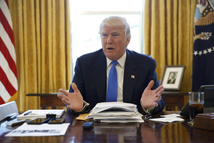 Ông Trump hoãn trừng phạt Trung Quốc vì "lợi ích Mỹ"