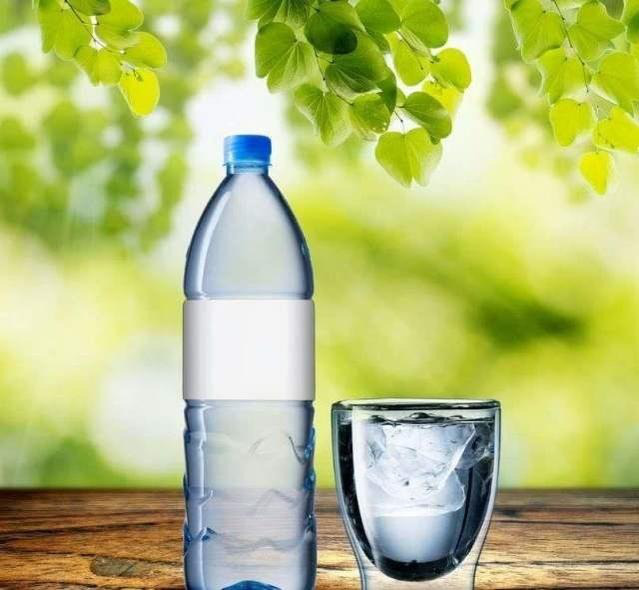 Loại nước n&agrave;o uống trong thời gian d&agrave;i tốt nhất? - Ảnh 2.