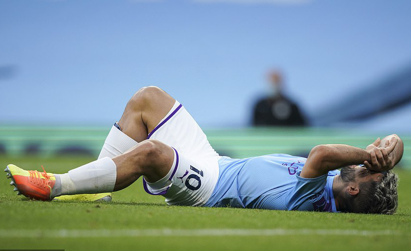 Sao World Cup tỏa s&aacute;ng, Man City xoa dịu l&ograve; lửa Etihad - Ảnh 4.