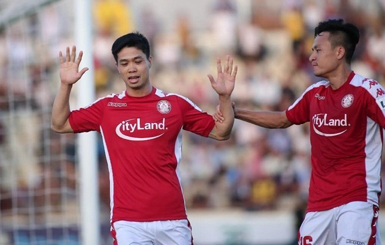 Công Phượng lại lập công, CLB TP HCM độc chiếm ngôi đầu V-League