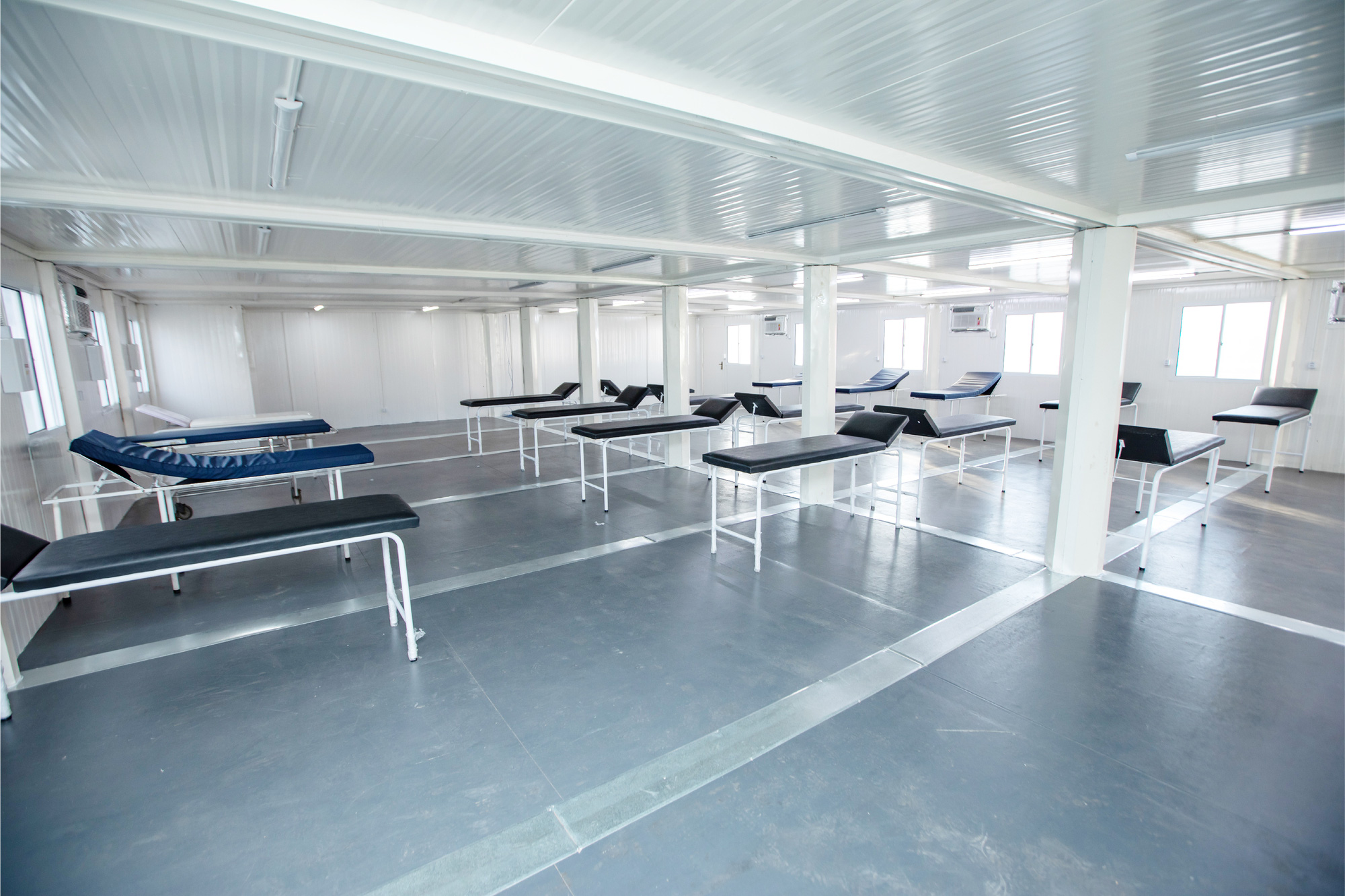 Saint-Gobain đồng h&agrave;nh cuộc thi thiết kế &yacute; tưởng kiến tr&uacute;c Bệnh viện d&atilde; chiến - Ảnh 1.