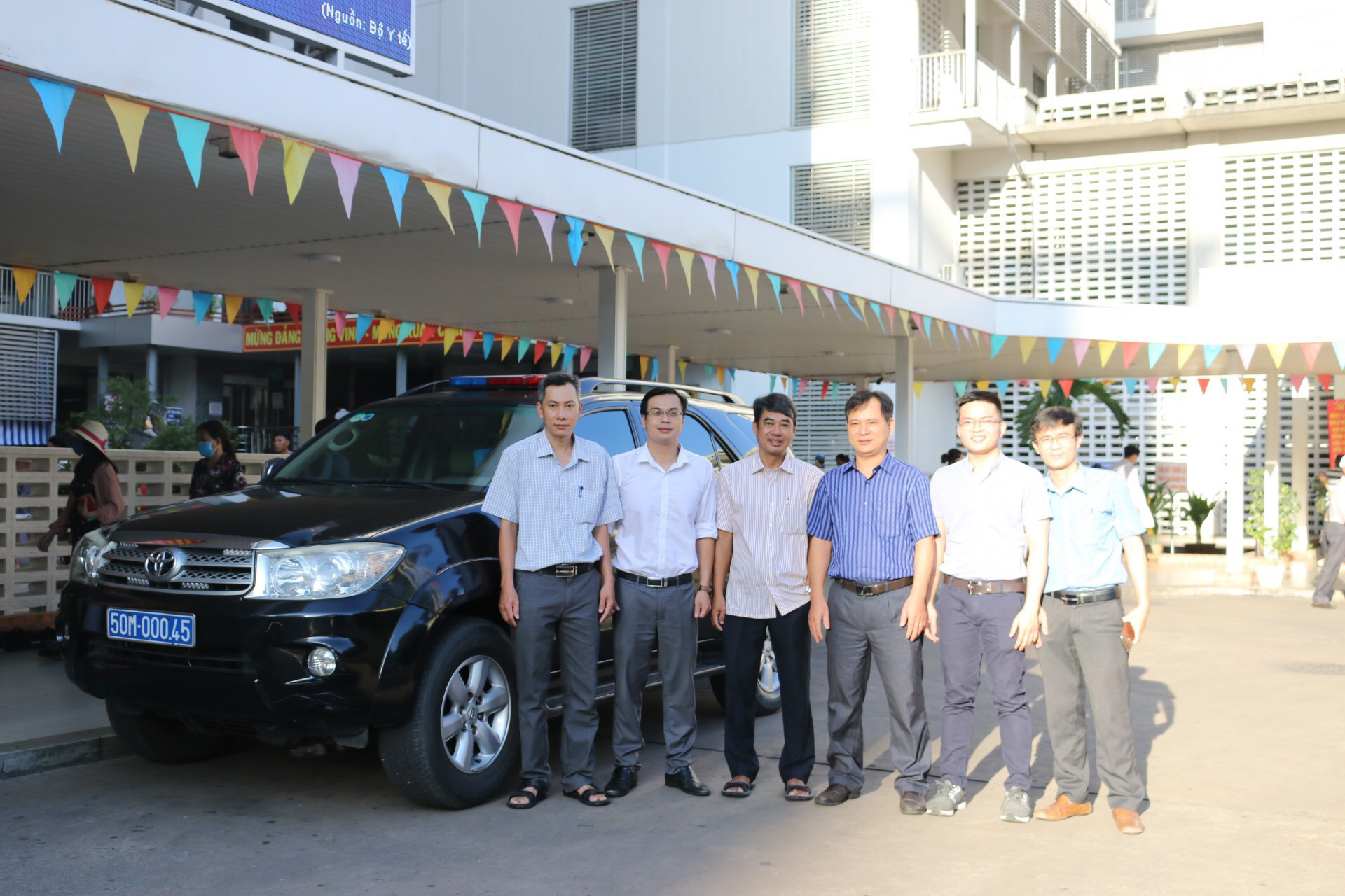 Nhiều người mắc Covid-19 nhập cảnh, Bệnh viện Chợ Rẫy chi viện cho Bà Rịa -  Vũng Tàu