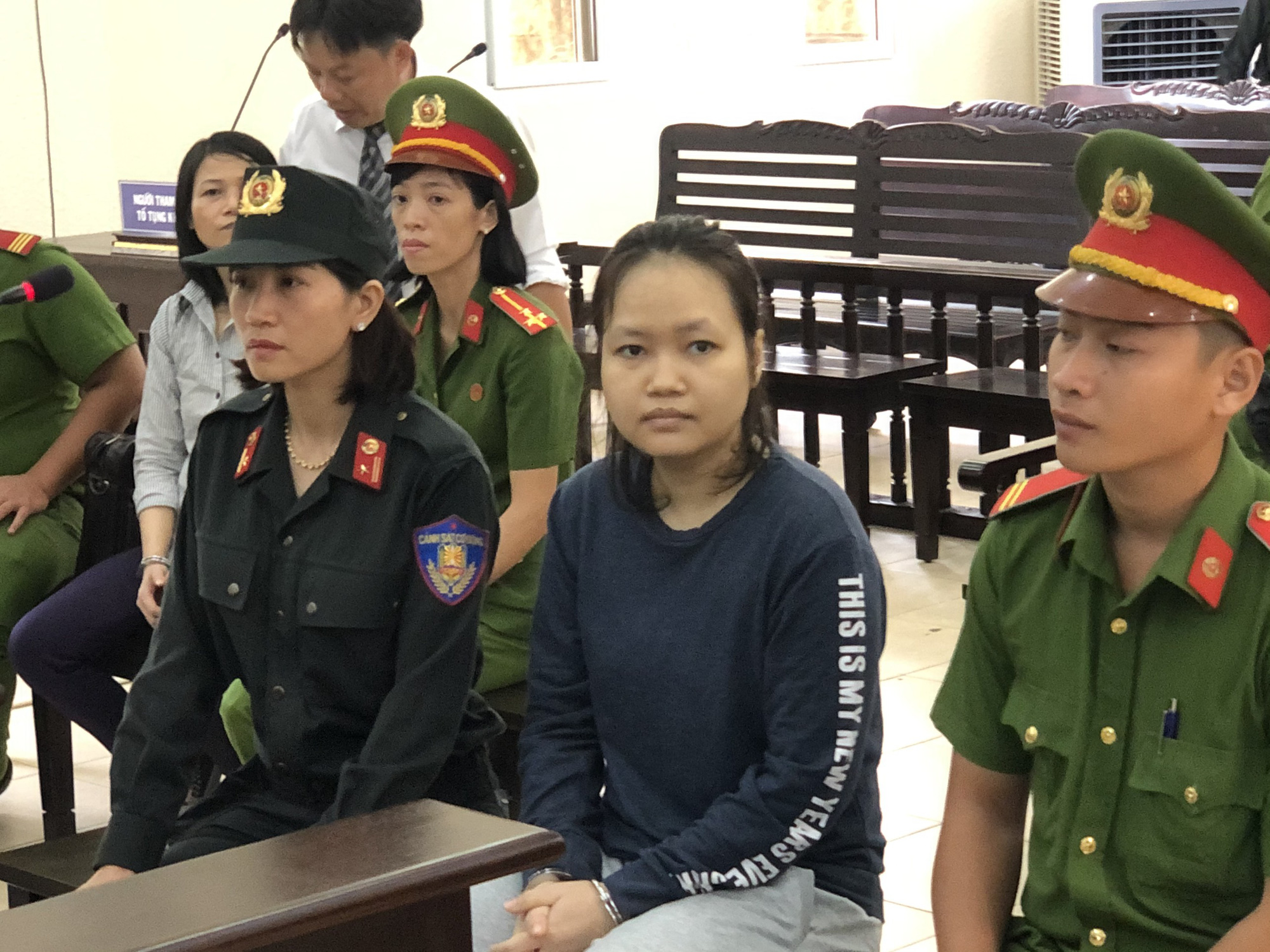 X&eacute;t xử vụ giết người giấu thi thể trong b&ecirc; t&ocirc;ng ở B&igrave;nh Dương - Ảnh 7.