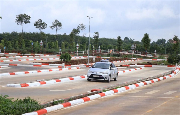 Bộ Công an muốn quản việc cấp giấy phép lái xe