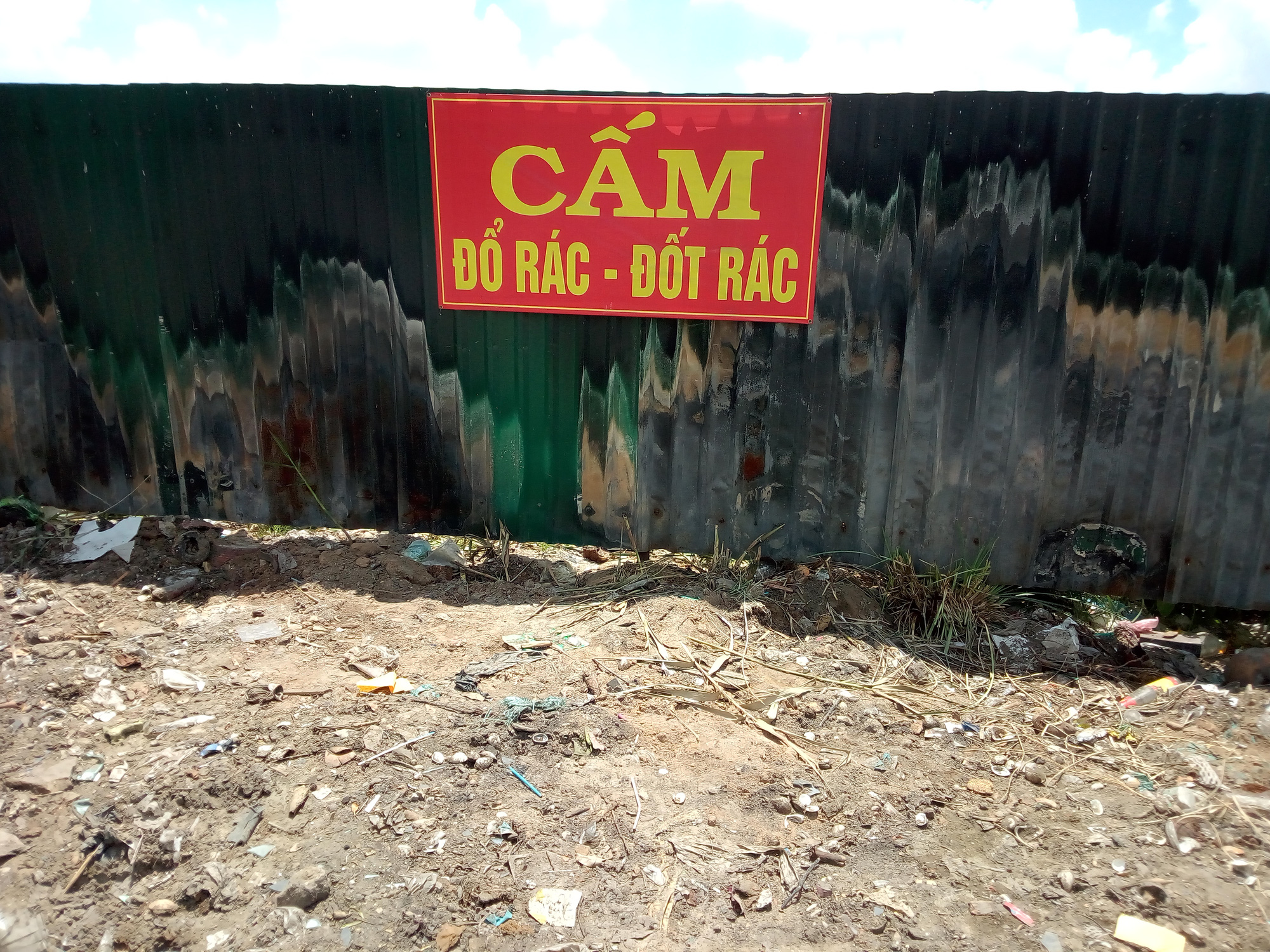 Bãi rác đã được dọn sạch