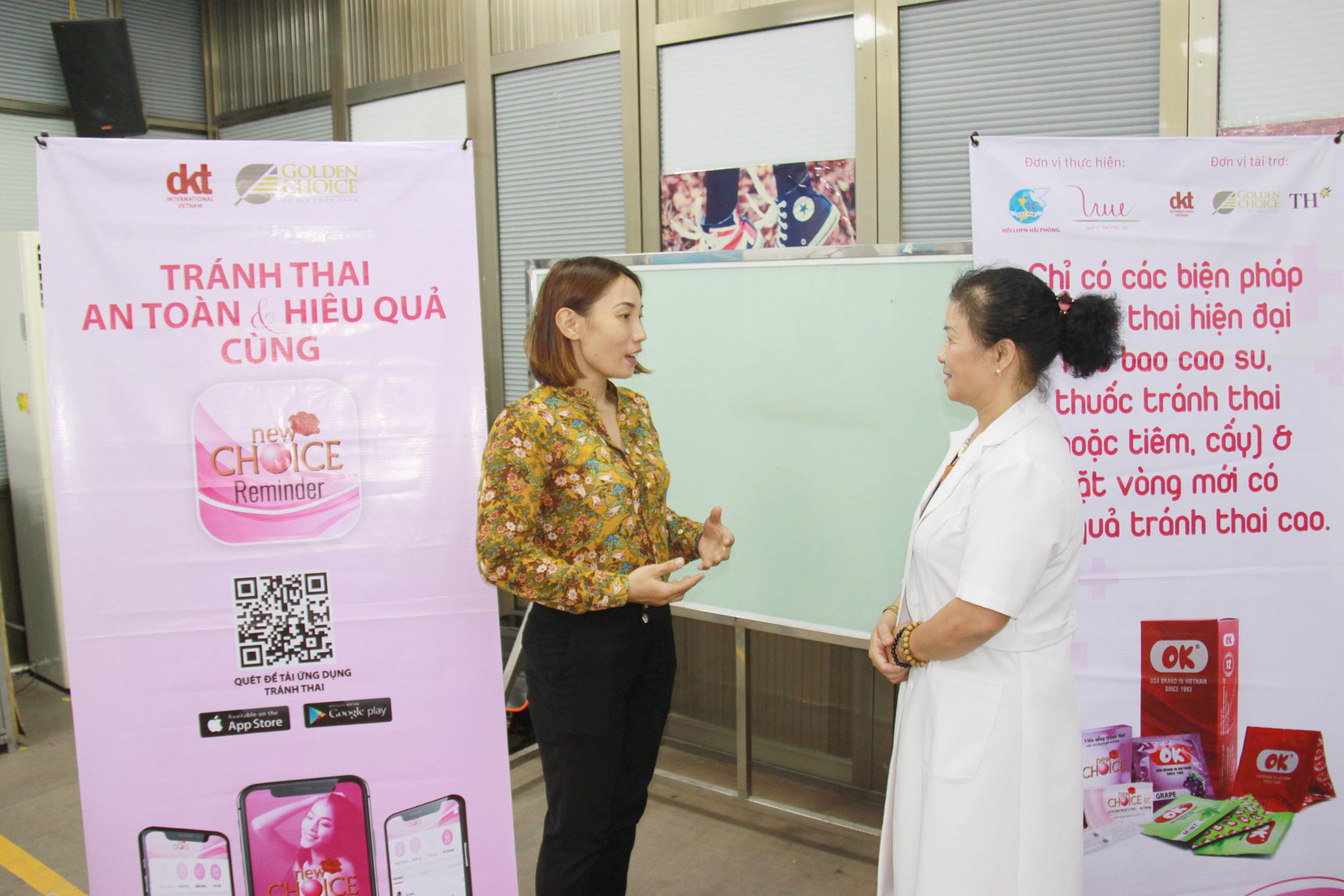 Truyền th&ocirc;ng về sức khỏe sinh sản thu h&uacute;t sự quan t&acirc;m của người lao động - Ảnh 4.