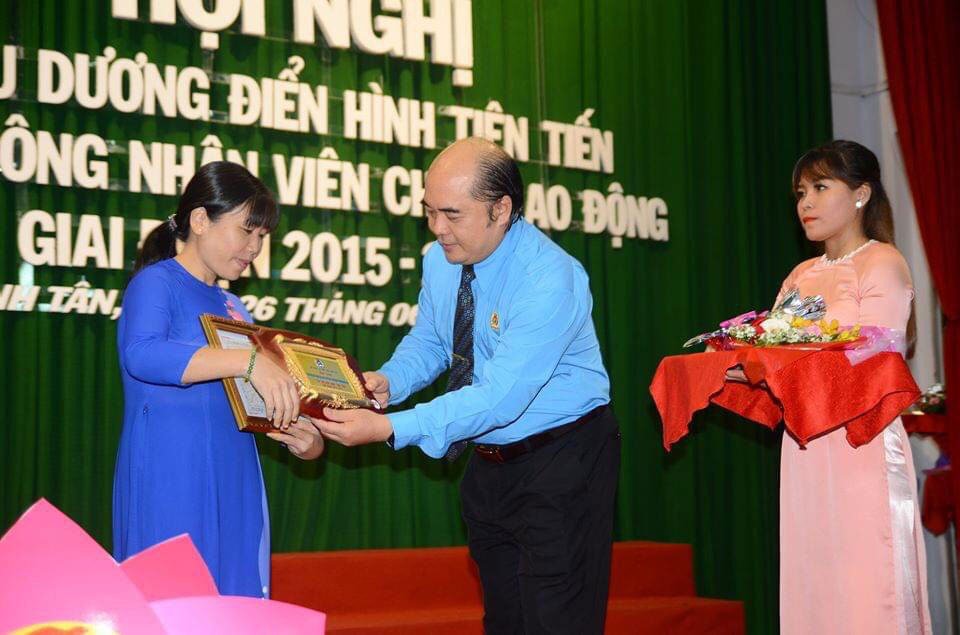 Gắn thi đua với thực tiễn sản xuất