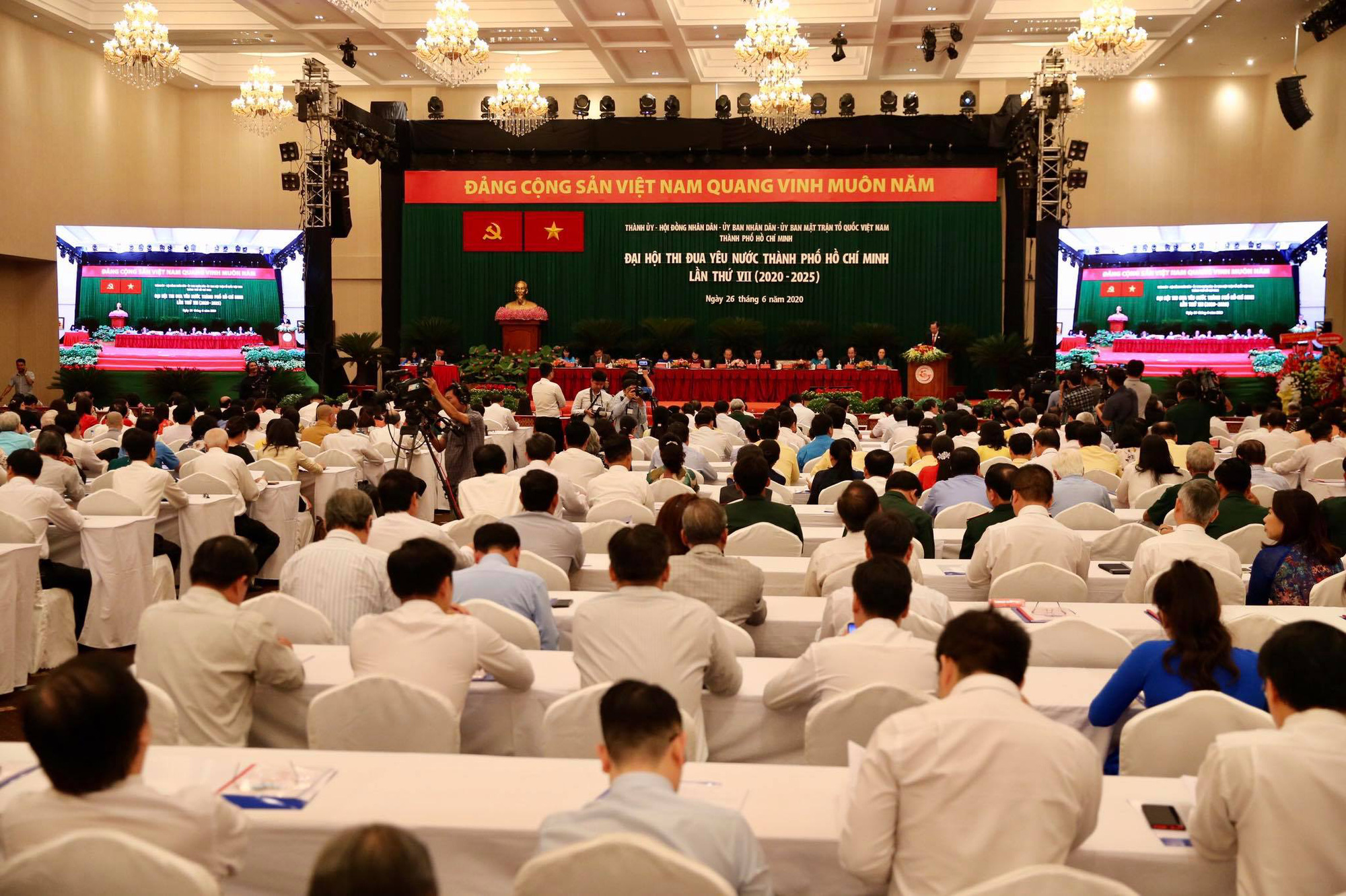 Chủ tịch UBND TP HCM: Người dân TP luôn thể hiện bản lĩnh và khát vọng lớn - Ảnh 2.