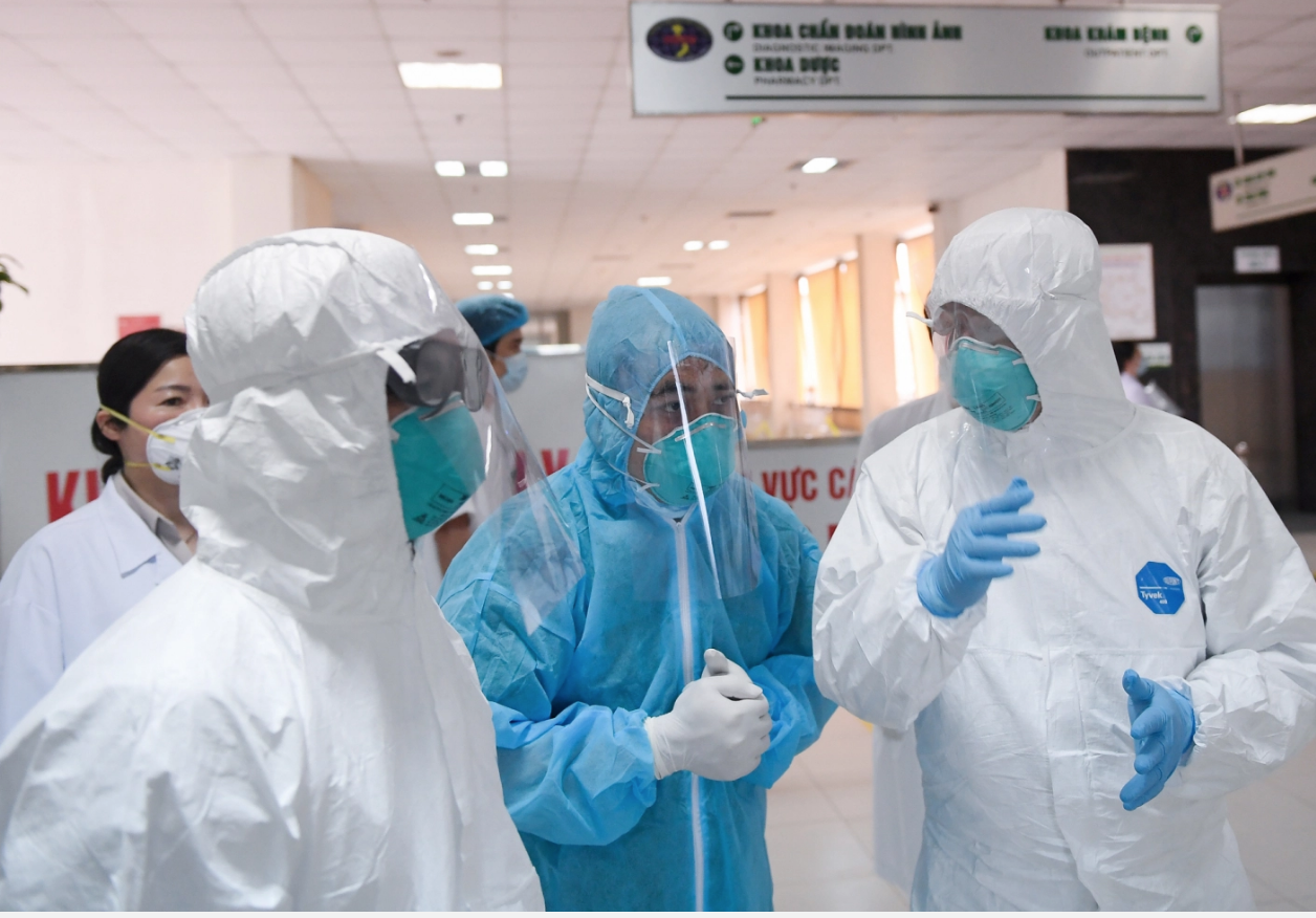 Thêm 2 trường hợp mắc Covid-19, Việt Nam có 355 ca bệnh