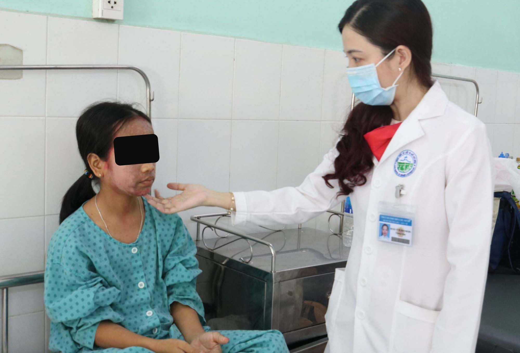 Tiền mất tật mang vì làm đẹp qua mạng
