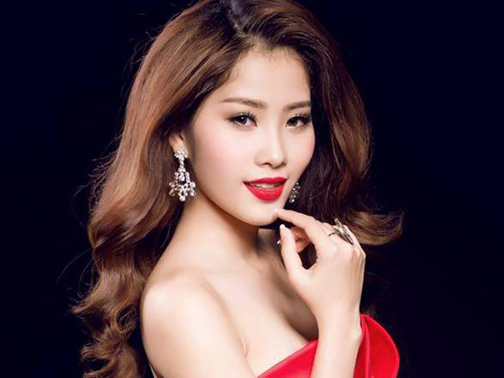 Nam Em trách chị gái bỏ rơi mình lúc bế tắc