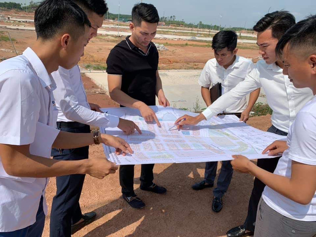 Gi&aacute; đất th&agrave;nh phố n&agrave;y đ&atilde; tăng phi m&atilde; khi h&agrave;ng loạt &ldquo;&ocirc;ng lớn&rdquo; địa ốc đổ bộ - Ảnh 2.
