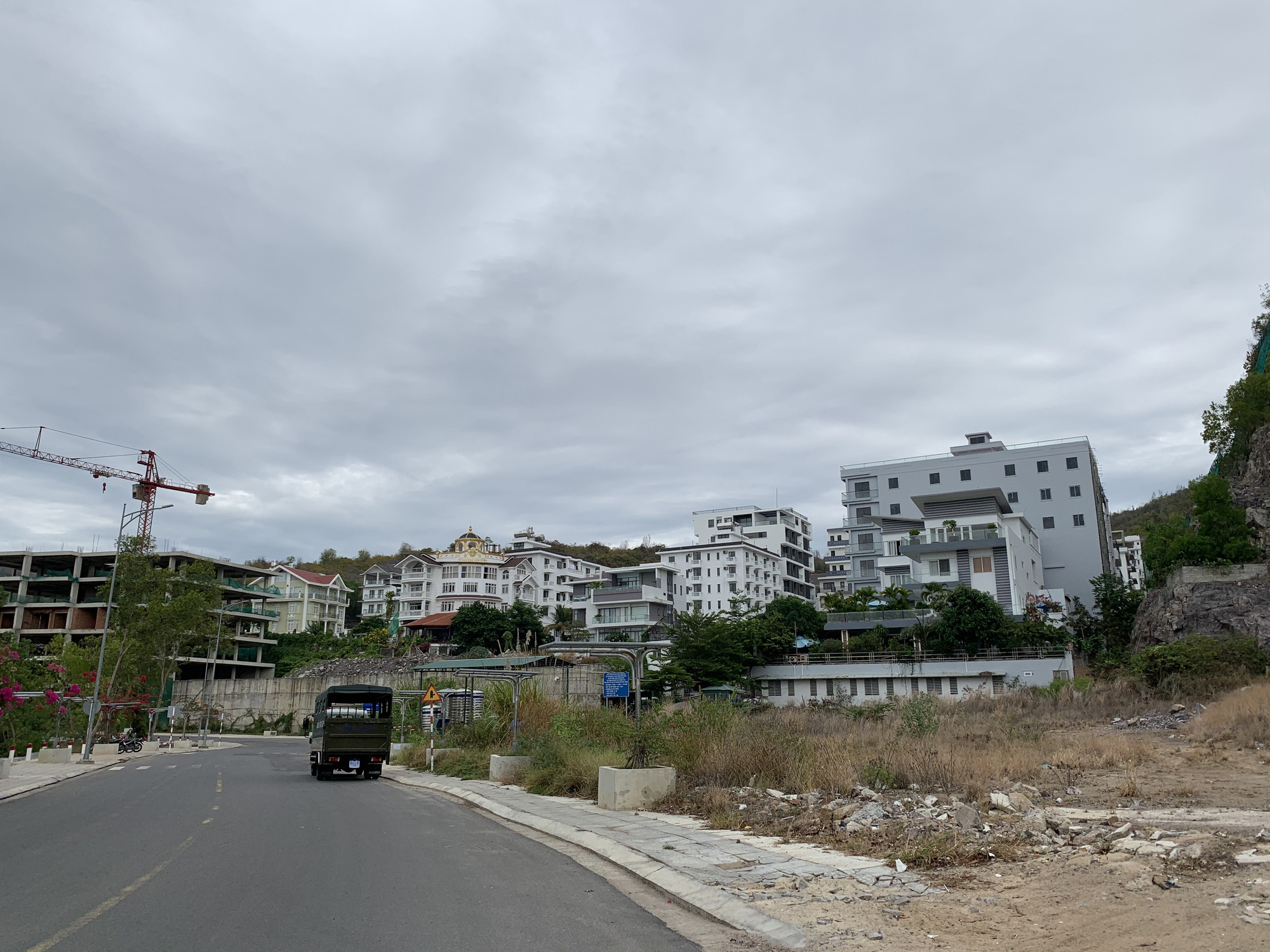 Biệt thự sai phạm ở Nha Trang v&igrave; sao đến hạn vẫn chưa xử l&yacute;? - Ảnh 1.