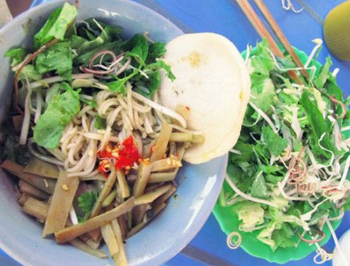 B&uacute;n mắm cua thối Gia Lai, nghe t&ecirc;n &ldquo;bốc m&ugrave;i&rdquo; nhưng ăn cực ngon - Ảnh 10.