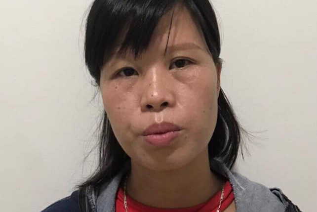Người mẹ nhẫn tâm vứt bỏ con dưới hố gas đang bị tạm giam để điều tra vụ án khác