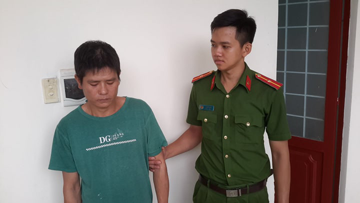 Khởi tố đối tượng hành hạ, đánh bầm dập 3 con riêng của vợ hờ