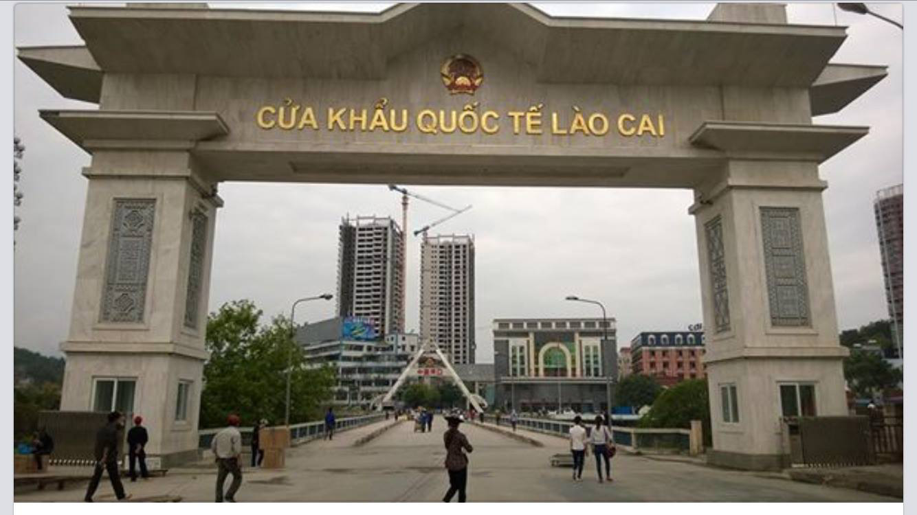 Bắt 1 chuyên viên Tổng cục Hải quan