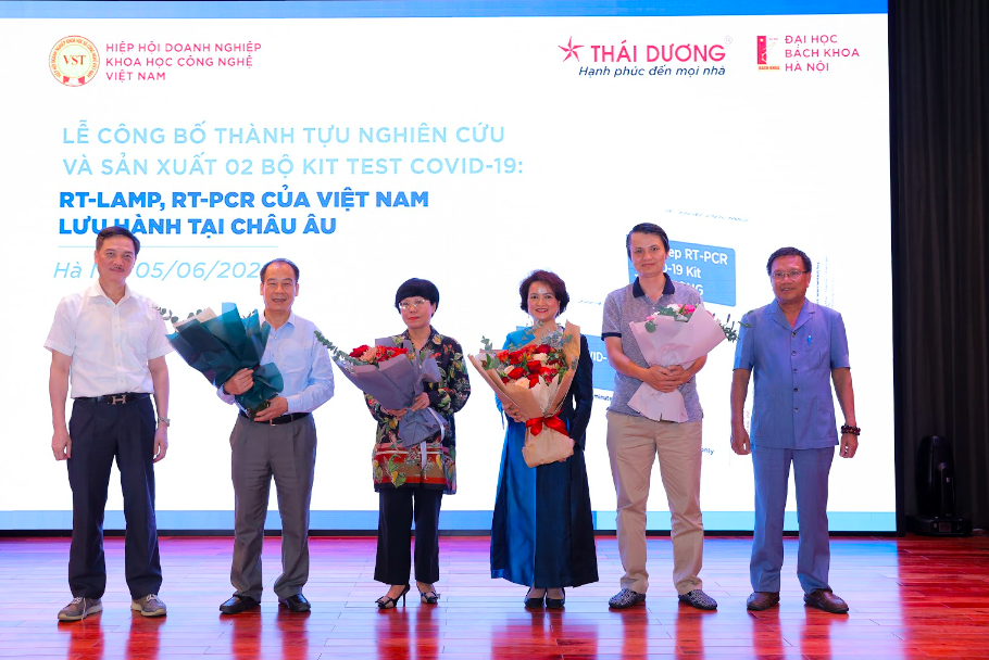 Công bố thêm 2 bộ kit chẩn đoán Covid-19 đạt chuẩn quốc tế