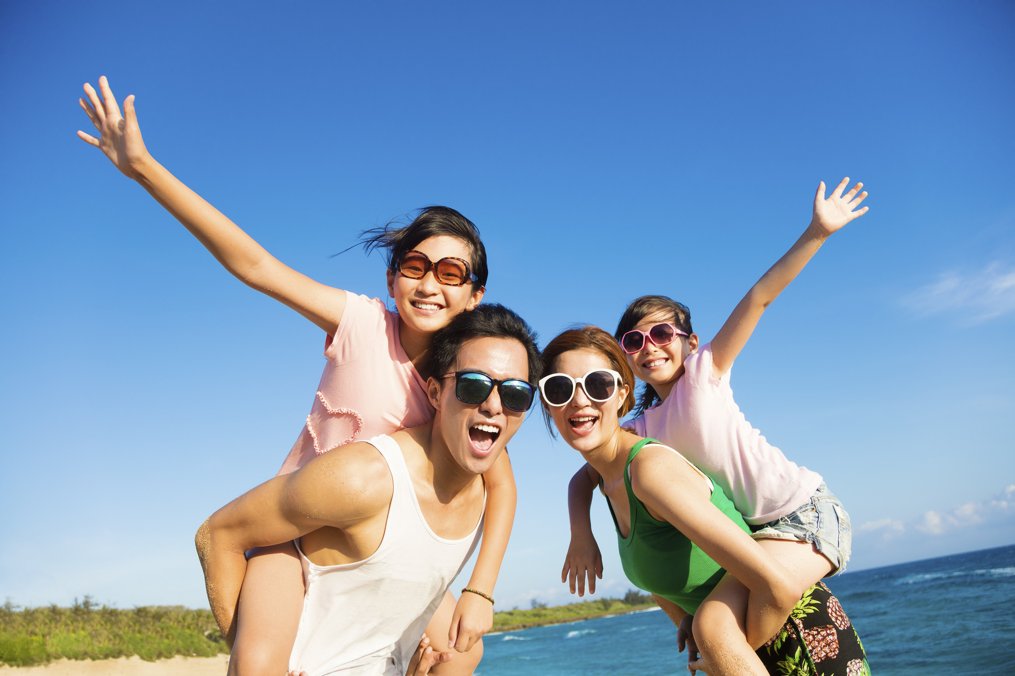 Trải nghiệm xe du lịch ri&ecirc;ng với hướng dẫn vi&ecirc;n chuy&ecirc;n nghiệp ki&ecirc;m t&agrave;i xế - Ảnh 2.