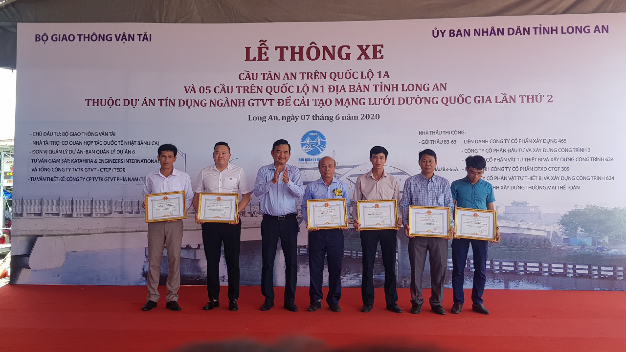 NÓNG: Bộ GTVT đồng loạt thông xe 6 cây cầu ở Long An - Ảnh 3.