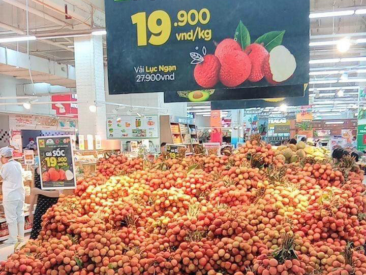 Vải thiều ở siêu thị chưa tới 20.000 đồng/kg