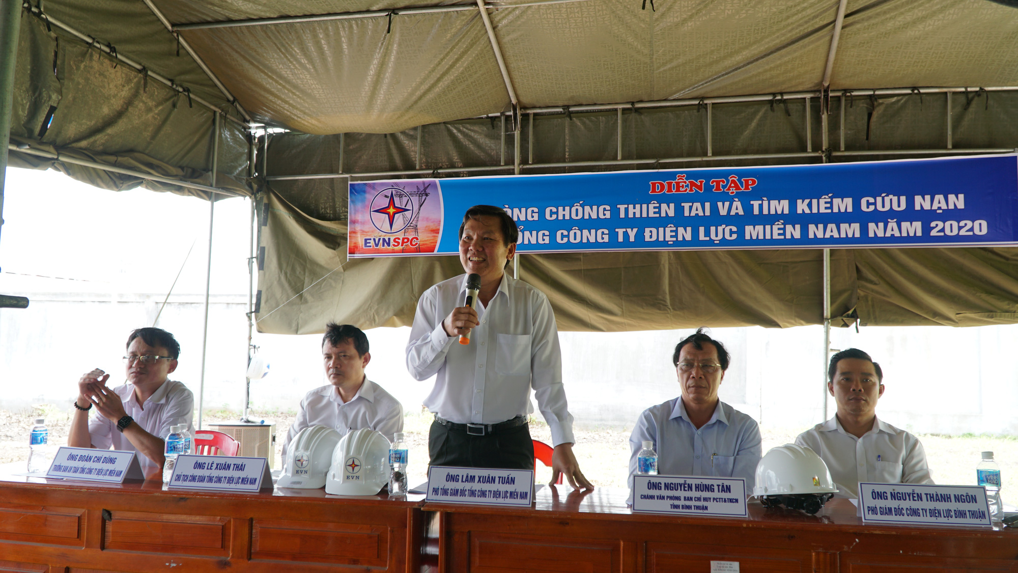 EVNSPC diễn tập phòng chống thiên tai và tìm kiếm cứu nạn - Ảnh 2.