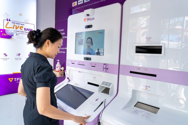 Ng&acirc;n h&agrave;ng Việt đầu ti&ecirc;n giao dịch bằng nhận diện khu&ocirc;n mặt - Ảnh 2.