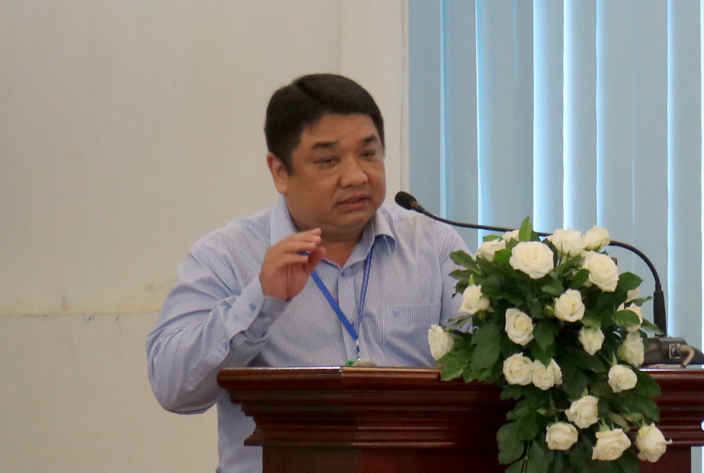 TP HCM: Theo d&otilde;i xe bu&yacute;t chạy tr&ecirc;n điện thoại v&agrave; sắp c&oacute; bu&yacute;t mini - Ảnh 2.