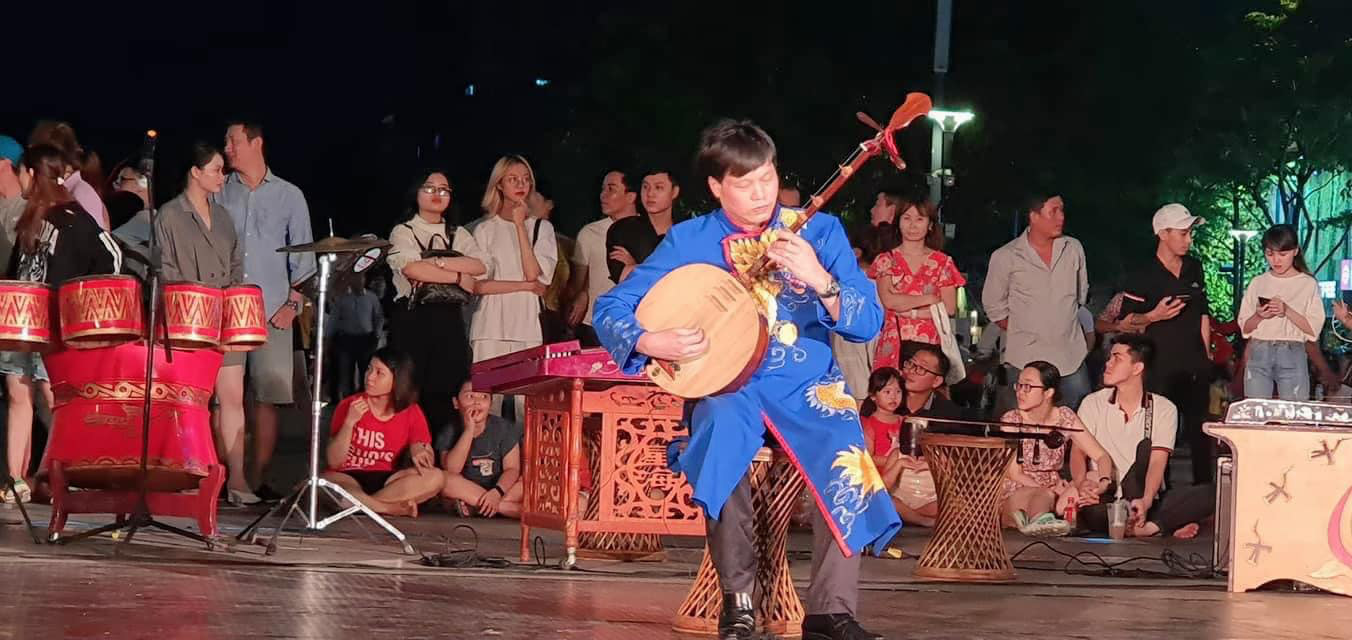 NSND Ngọc Gi&agrave;u ấn tượng với điểm hẹn nghệ thuật đường phố - Ảnh 4.