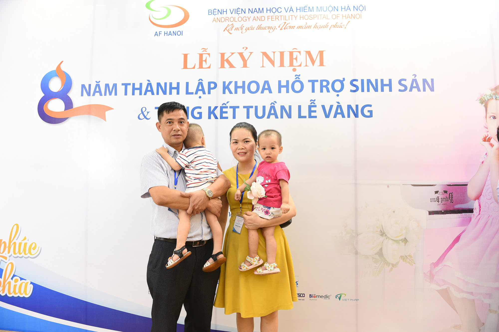 Cặp song sinh chào đời khoẻ mạnh từ bố mẹ mang gene bệnh Thalassemia - Ảnh 1.