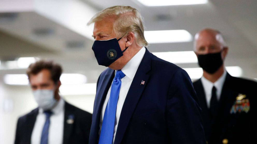 Hành động chưa từng có của Tổng thống Trump trong dịch Covid-19