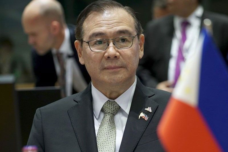 Philippines thẳng thừng với Trung Quốc về ph&aacute;n quyết biển Đ&ocirc;ng - Ảnh 1.