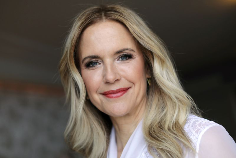 Minh tinh Kelly Preston qua đời vì ung thư