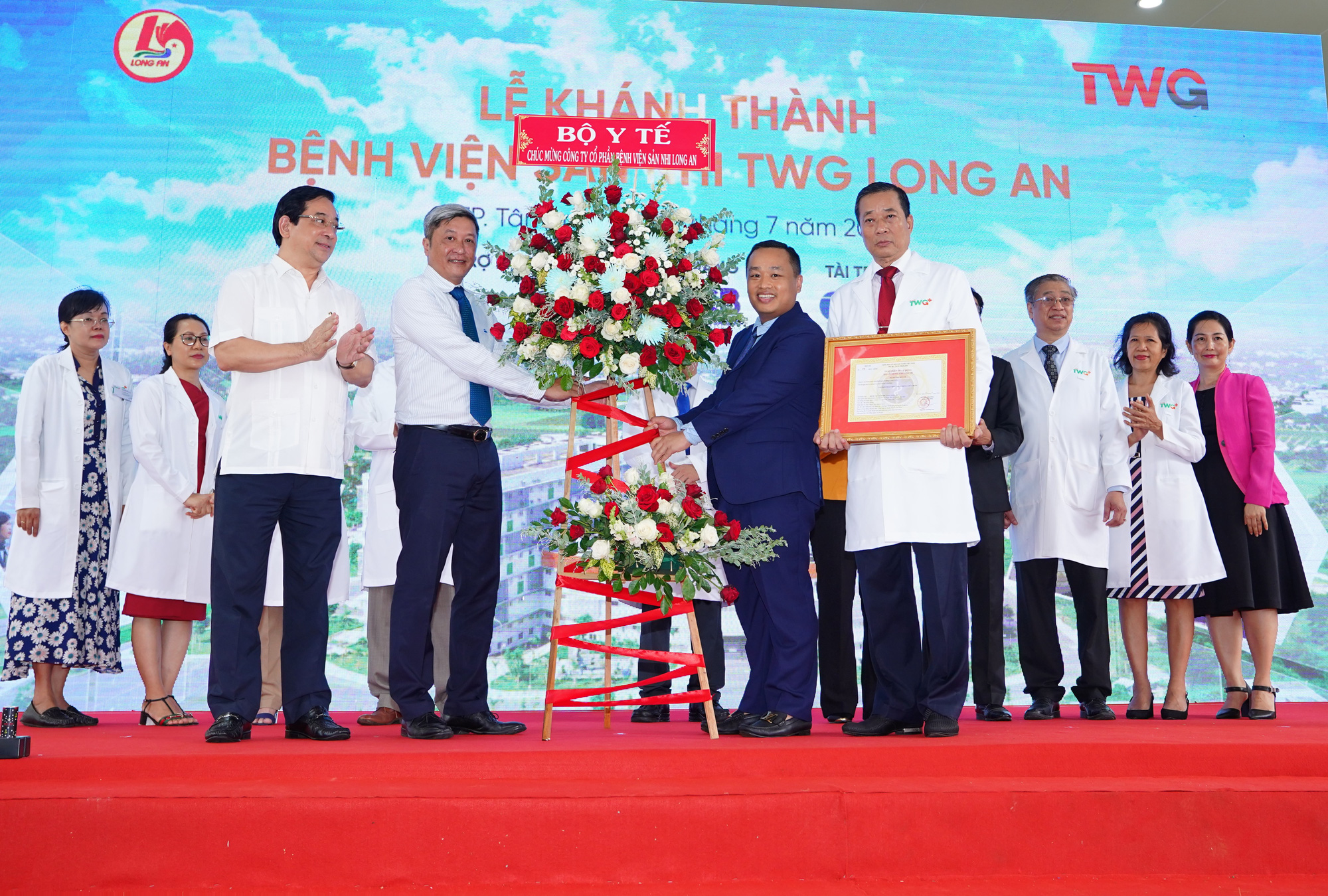 Bệnh viện Sản nhi TWG Long An ch&iacute;nh thức kh&aacute;nh th&agrave;nh với qui m&ocirc; 500 giường - Ảnh 1.