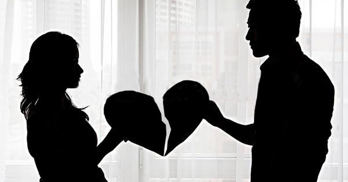 Lần thứ 3 phát hiện tôi ngoại tình, vợ đòi ly hôn