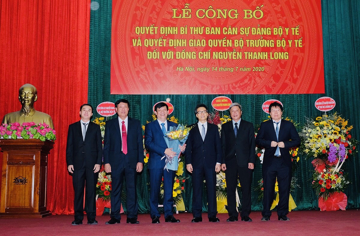 Ph&oacute; Thủ tướng Vũ Đức Đam nhắn nhủ với t&acirc;n Quyền Bộ trưởng Y tế Nguyễn Thanh Long - Ảnh 2.