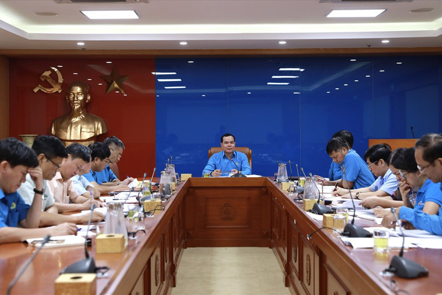 Xét chọn, tuyên dương cán bộ Công đoàn ưu tú