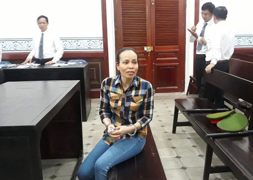 Mất tiền vì cả tin