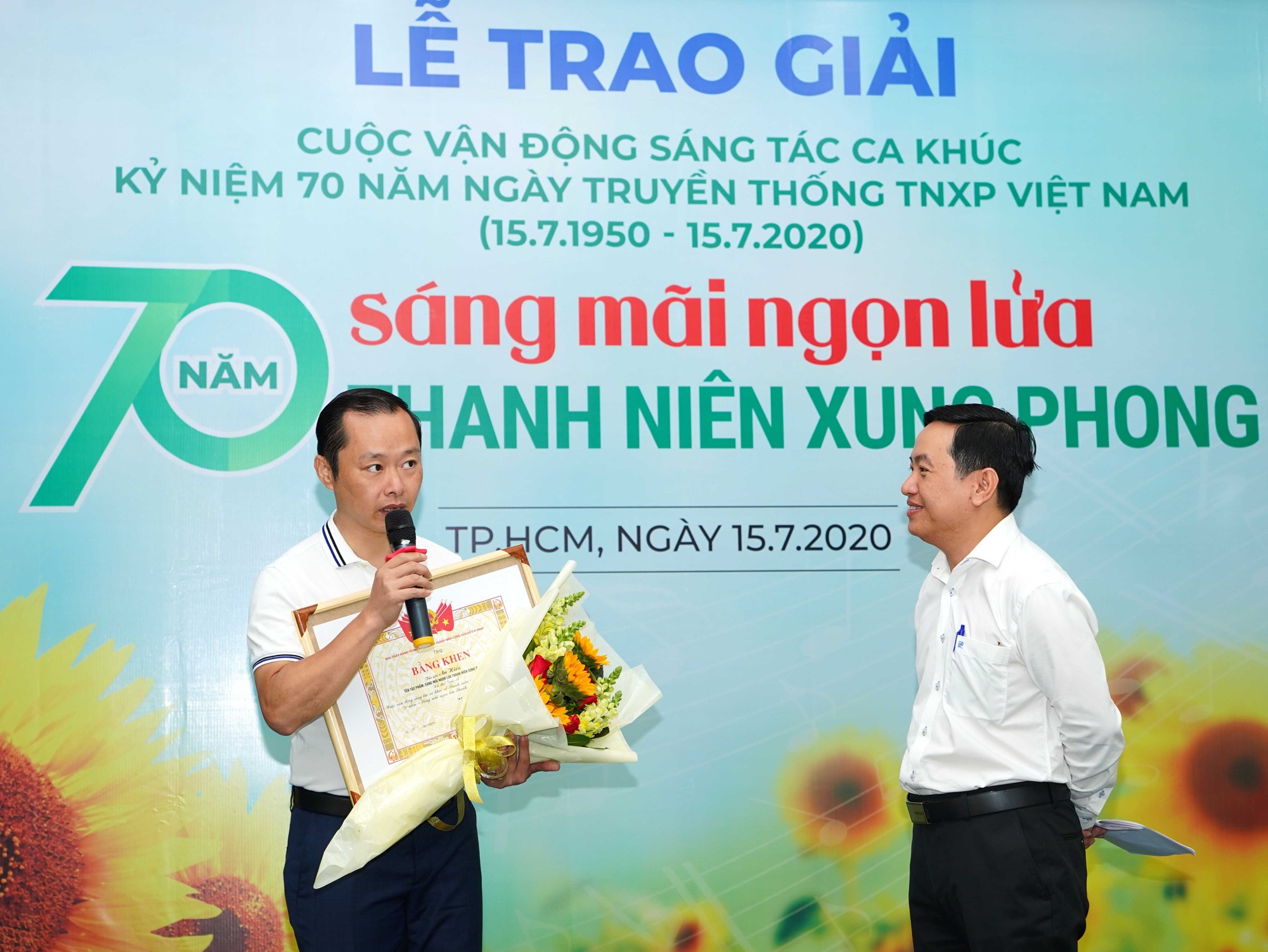 Con trai nhạc sĩ An Thuy&ecirc;n gi&agrave;nh giải nhất cuộc thi s&aacute;ng t&aacute;c ca kh&uacute;c về TNXP - Ảnh 1.