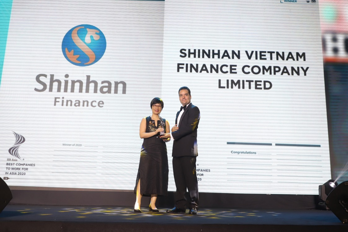 Shinhan Finance l&agrave; một trong những Nơi l&agrave;m việc tốt nhất ch&acirc;u &Aacute; năm 2020 - Ảnh 1.