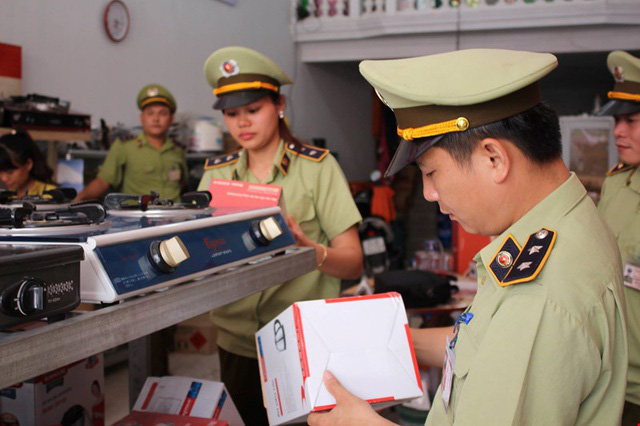 Mạo danh lực lượng Quản lý thị trường để "vòi" tiền bồi dưỡng